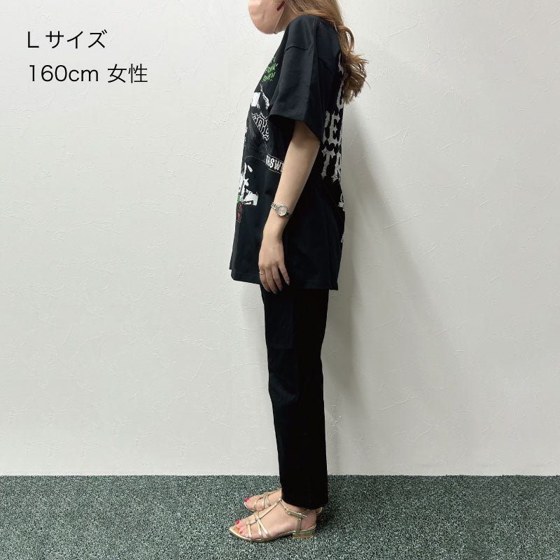 T-SHIRT W/ ATTACHED POCKET